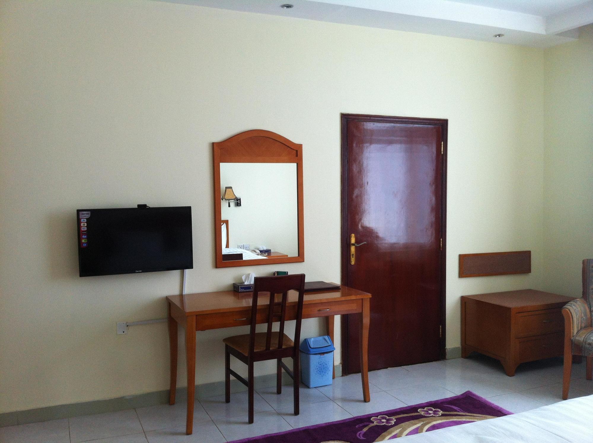 Oyo 366 Waves Hotel Ajman Exterior foto