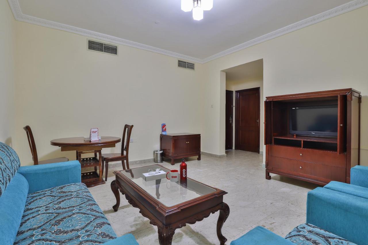 Oyo 366 Waves Hotel Ajman Exterior foto