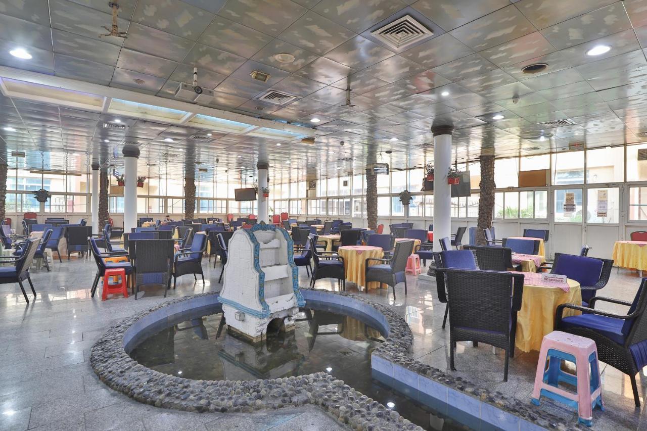 Oyo 366 Waves Hotel Ajman Exterior foto